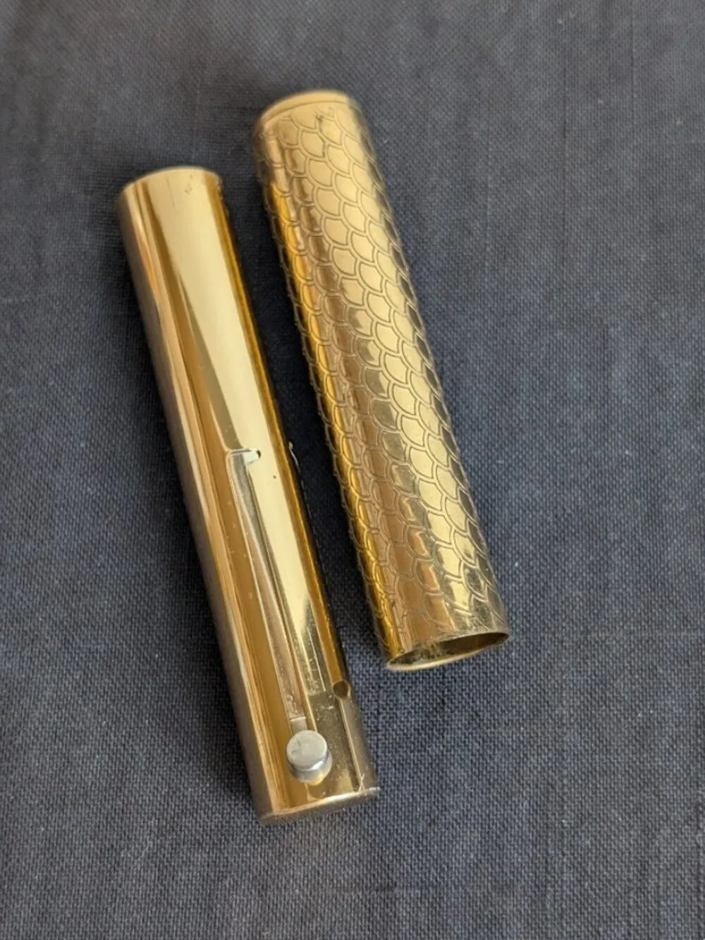 Guerlain Les Meteorites Retractable Deluxe Makeup Brush Gold Case